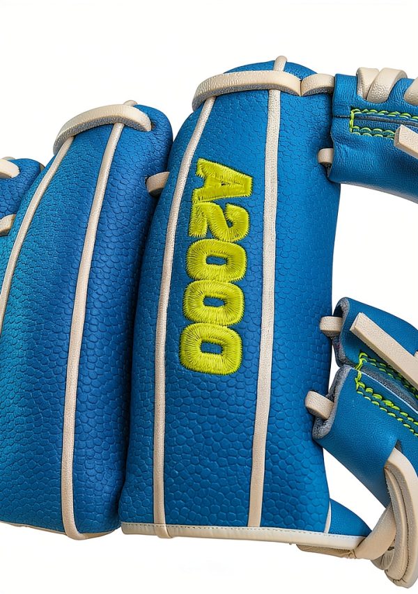Wilson A2000 Fastpitch Softball Glove Sky Blue/White Infield 12"-9